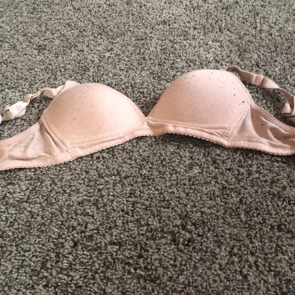 Bras - Picture 4 of 4